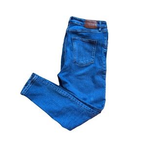 ZARA WOMEN’S SIGNATURE DENIM STRAIGHT LEG JEANS - SIZE 12